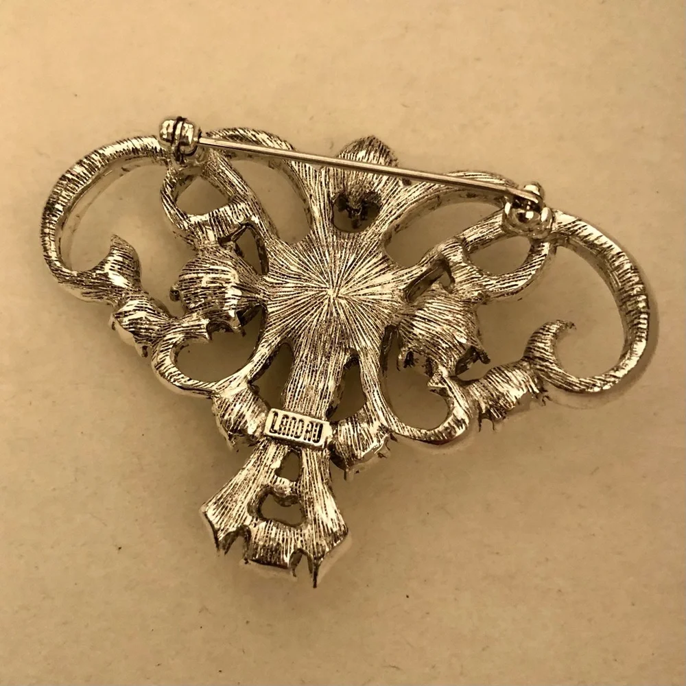 NWOT Authentic Landau Swarovski Crystal Brooch Pin